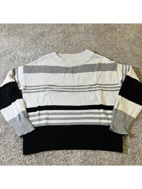 Lucky Brand Women's Stripped Gray Sweater size Small